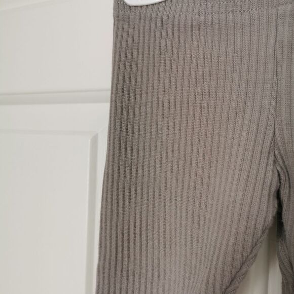 2/$20 baby girl ribbed leggings size 18 m - Picture 3 of 4